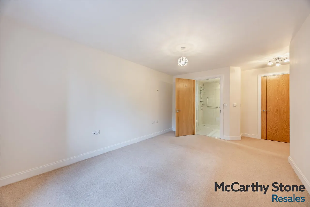 Granham Close, Marlborough, SN8, photo 6