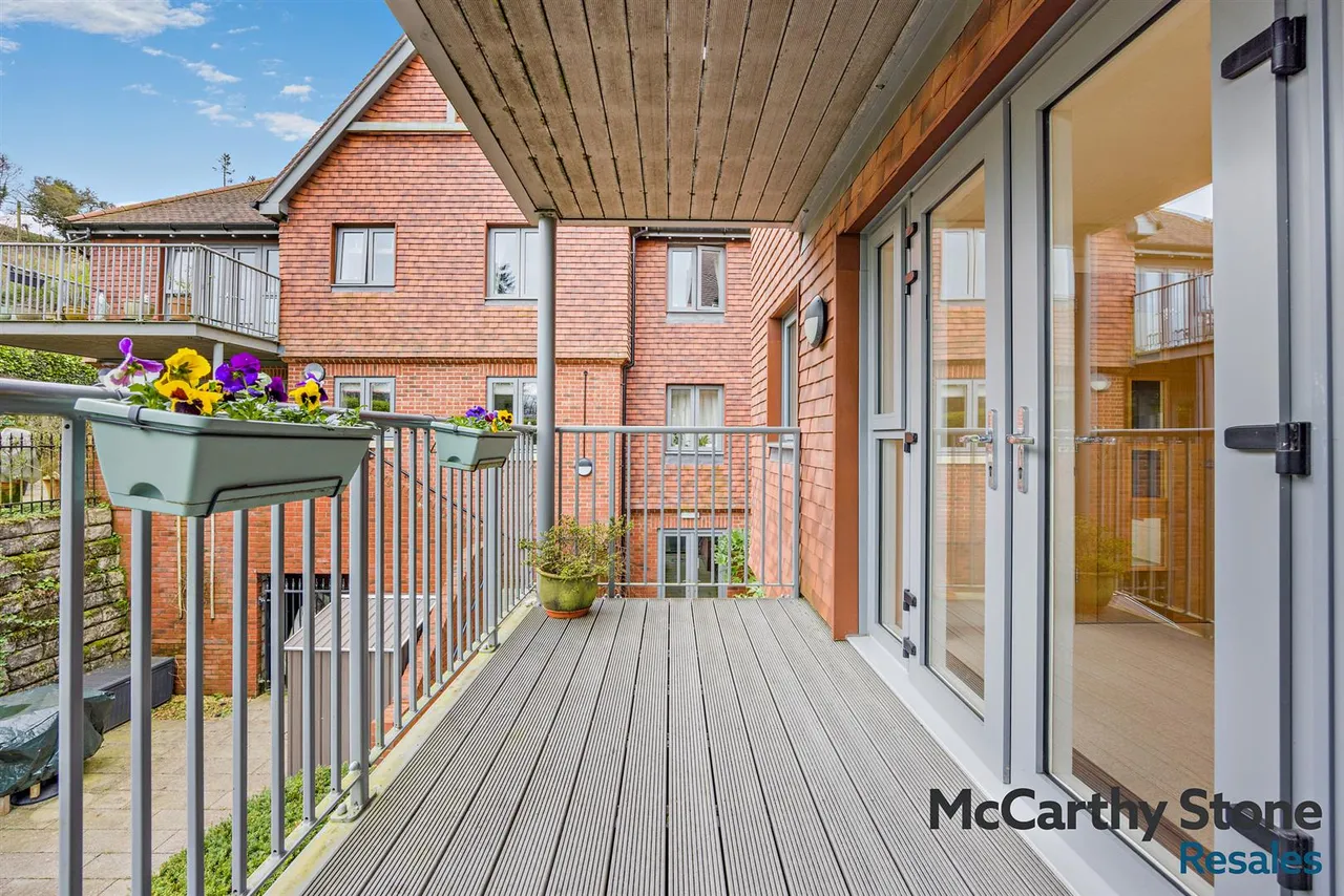 Granham Close, Marlborough, SN8, photo 14