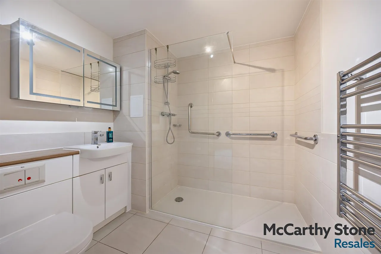 Granham Close, Marlborough, SN8, photo 10
