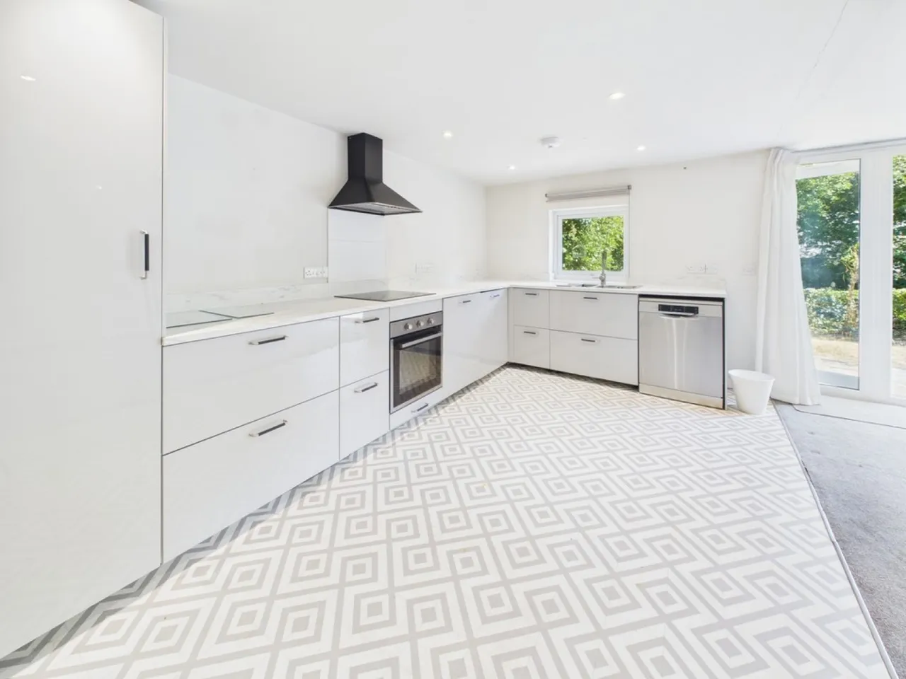 Brook Street, Tavistock, PL19, photo 2