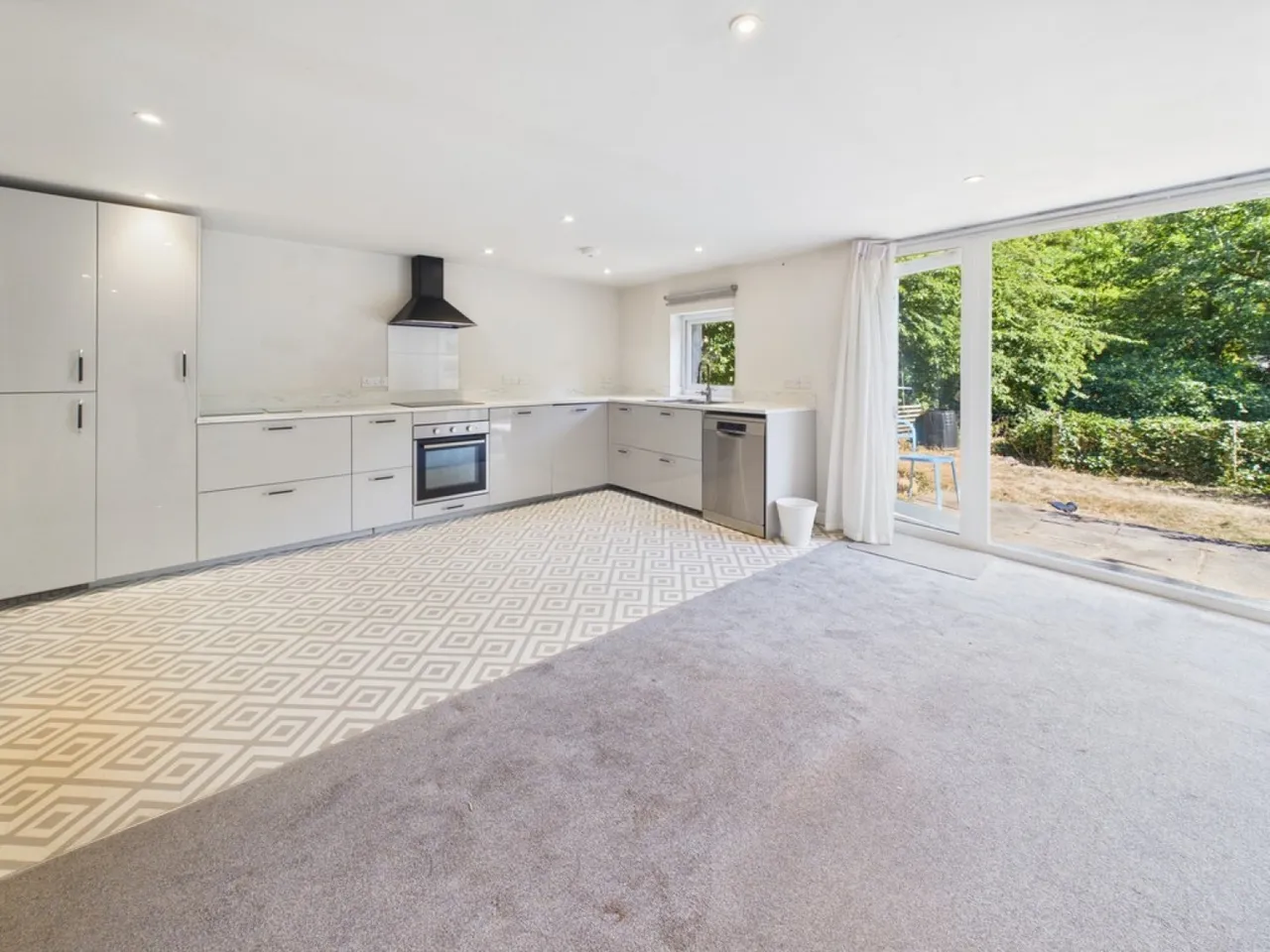 2 bed flat to rent, Brook Street, Tavistock, PL19