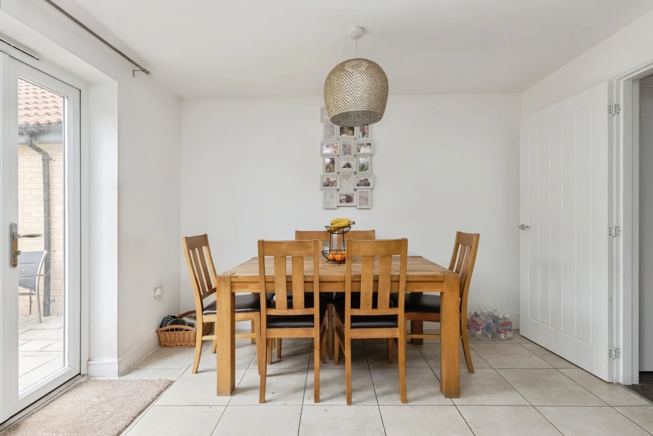 Robin Grove, Wymondham, Norfolk, NR18, photo 3