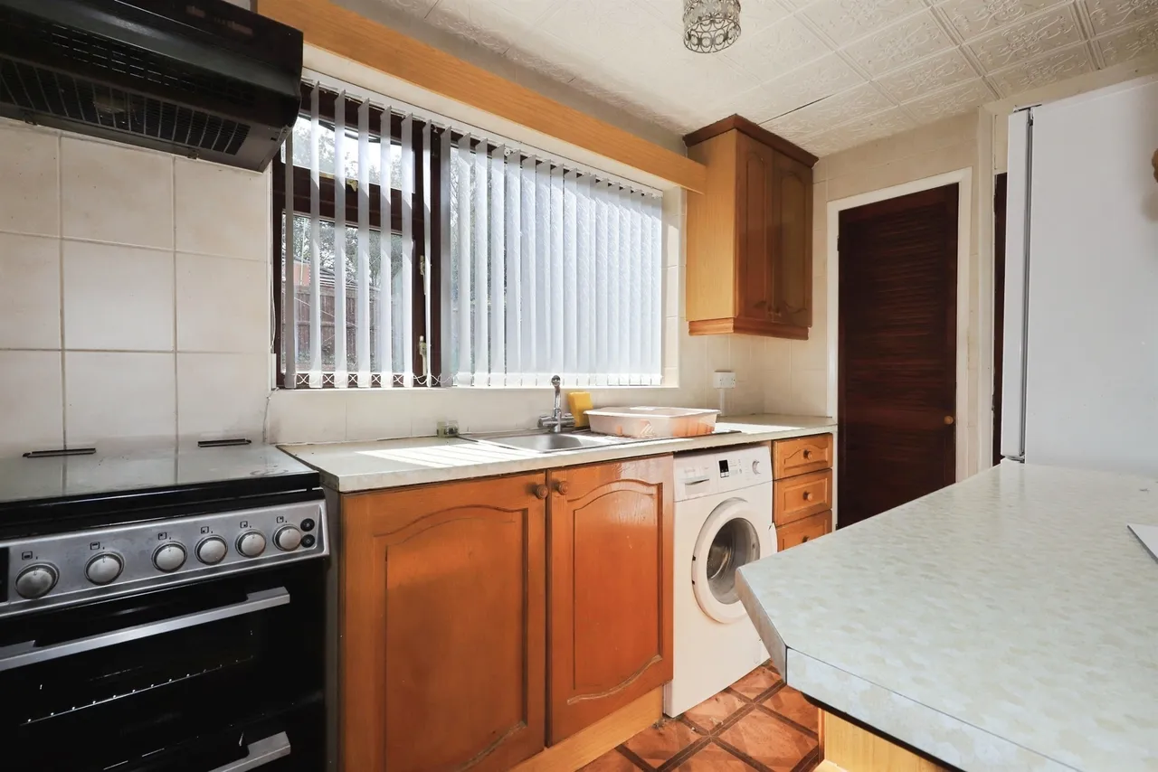 Humphries Crescent, Bilston, WV14, photo 5