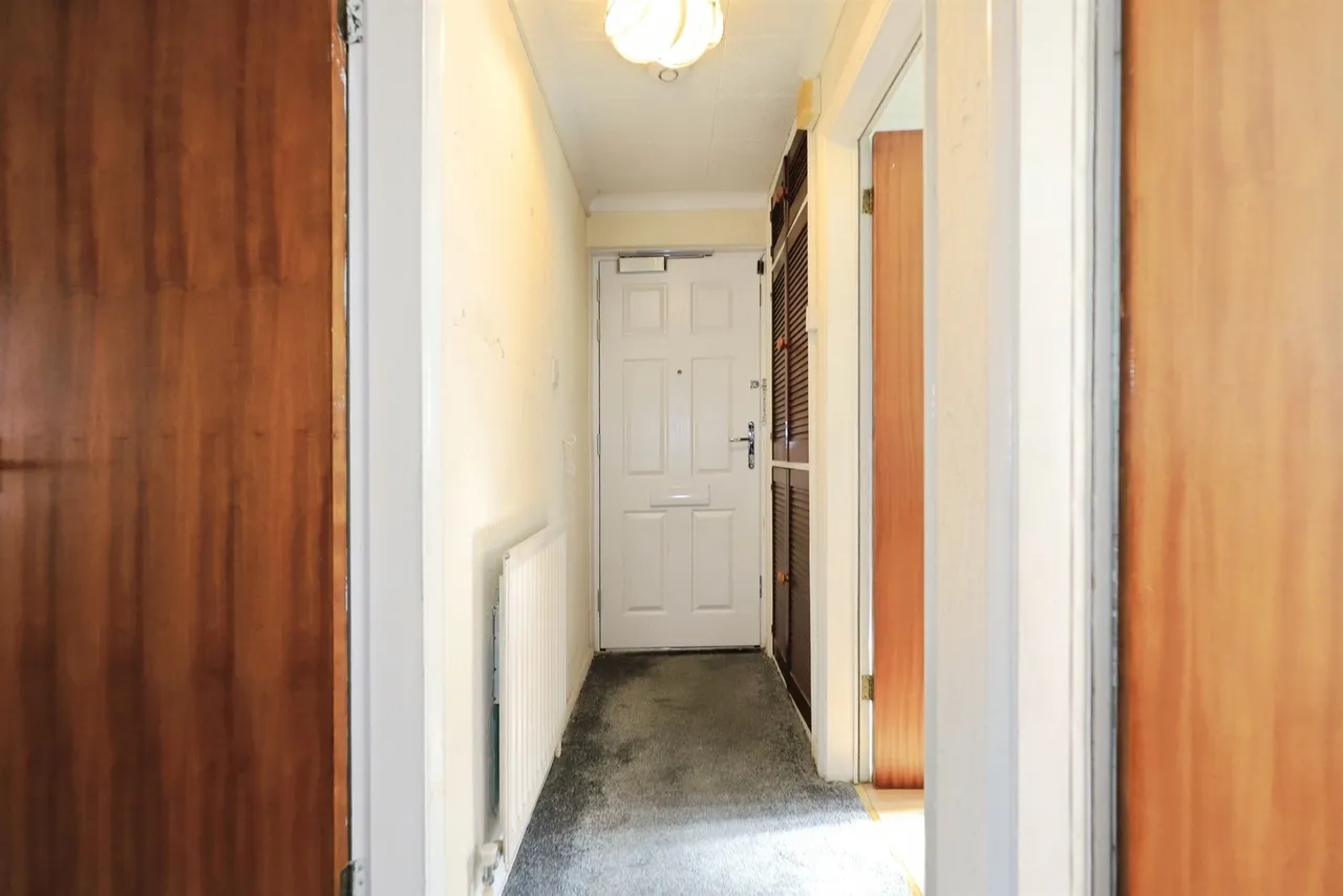 Humphries Crescent, Bilston, WV14, photo 2