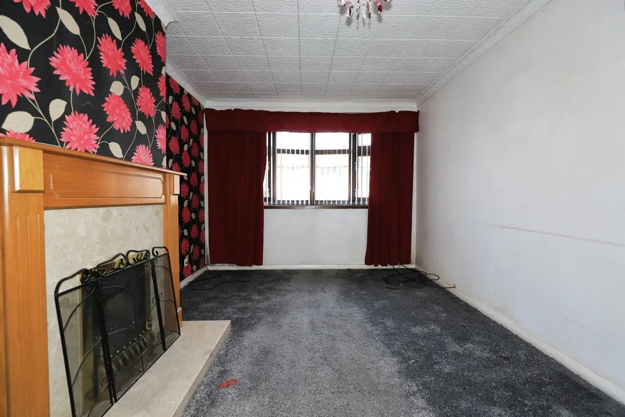 Humphries Crescent, Bilston, WV14, photo 6