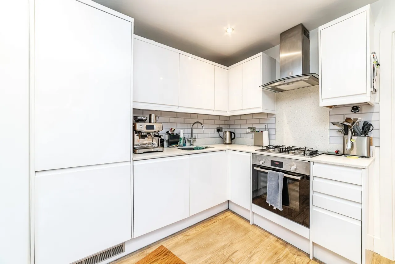 Minchens Lane, Bramley, RG26, photo 2