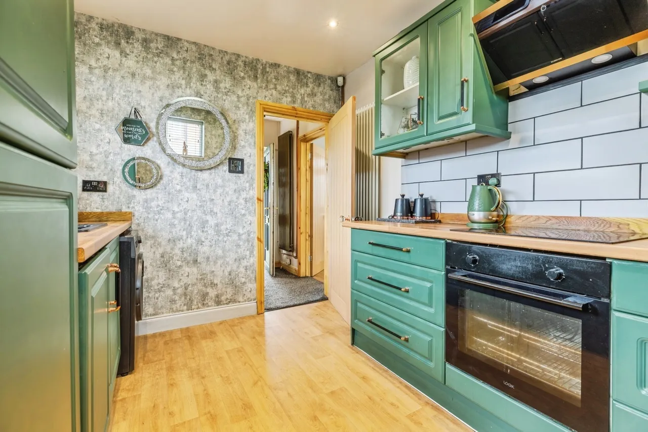 Isel Walk, Middleton, M24, photo 6