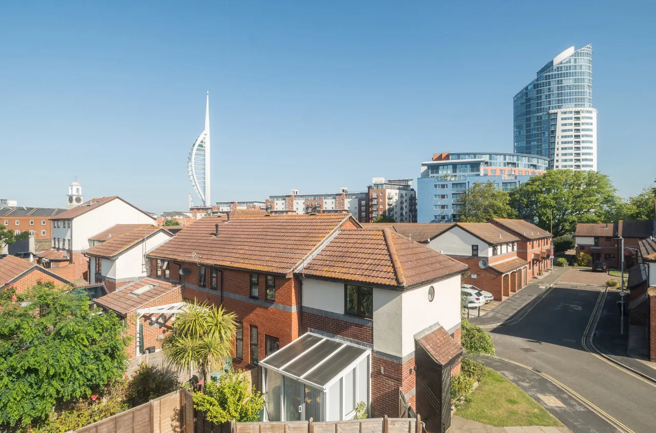 Armory Lane, Portsmouth, PO1, photo 14