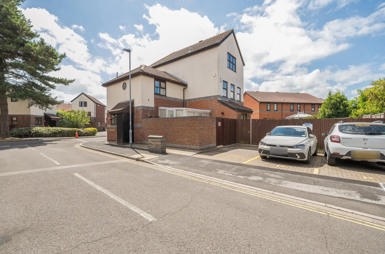Armory Lane, Portsmouth, PO1, photo 15