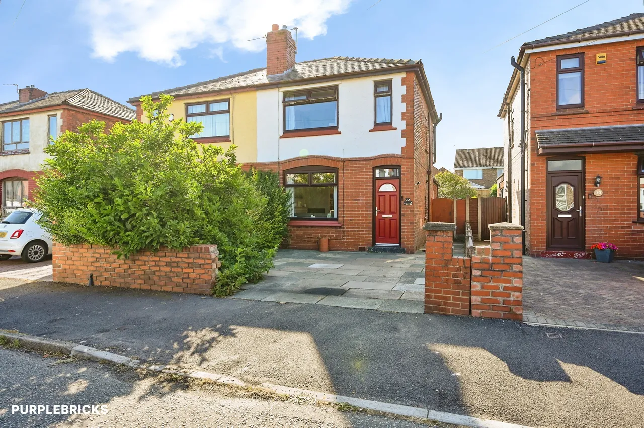 2 bed house for sale, Valley Road, Wigan, WN5