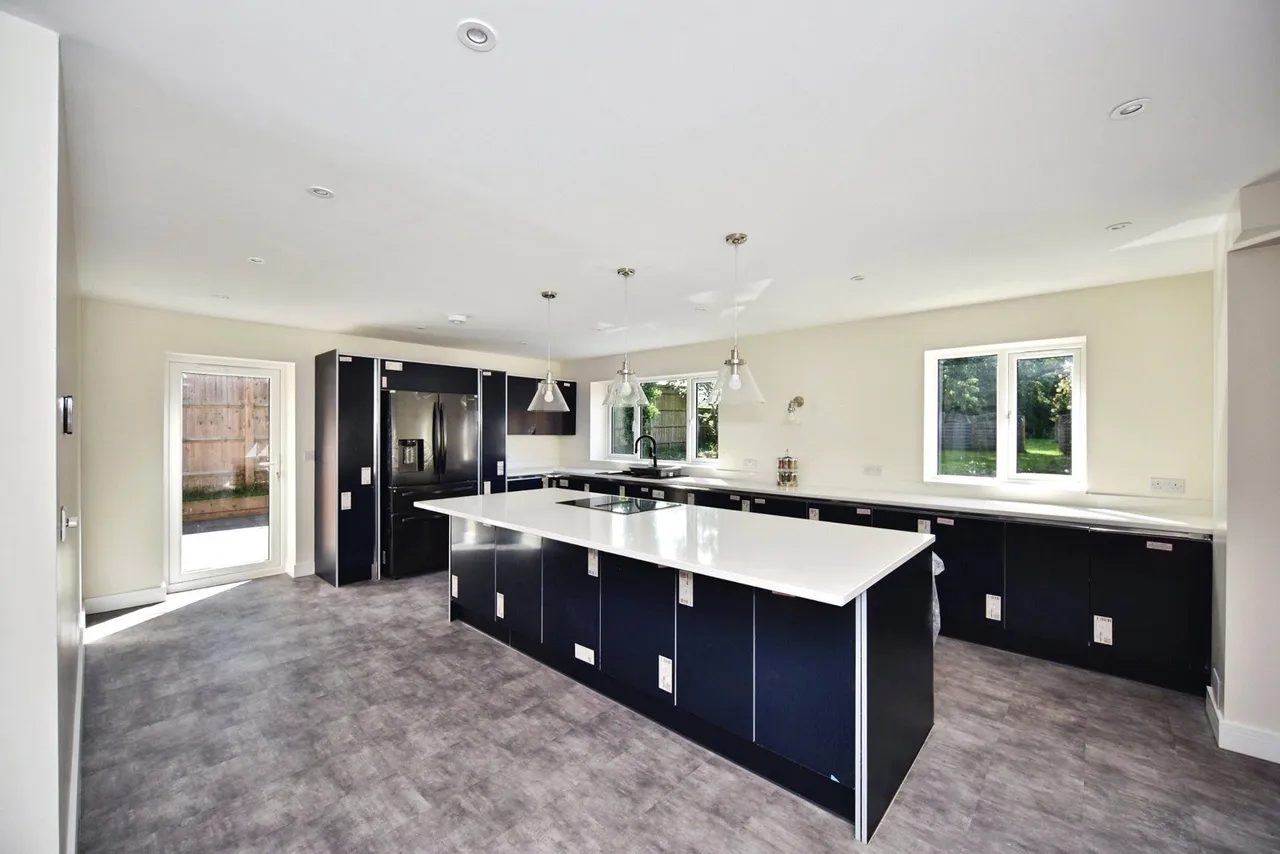 Broadwater Road, West Malling, Kent, ME19, photo 2