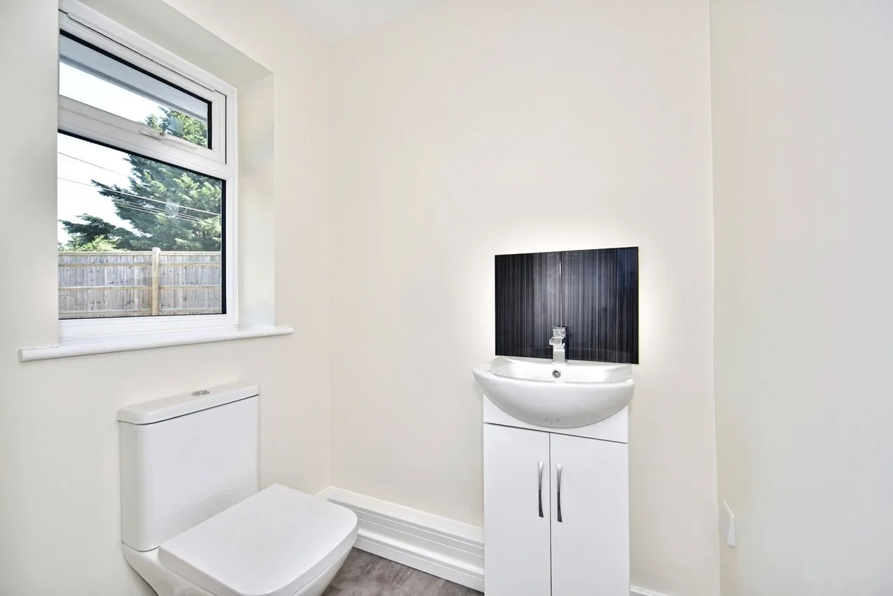Broadwater Road, West Malling, Kent, ME19, photo 12