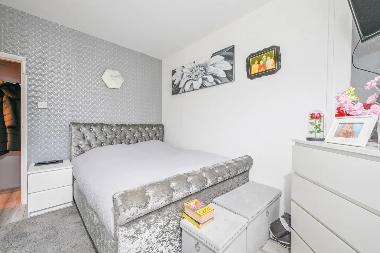 11 Byas House, Benworth Street, London, photo 6