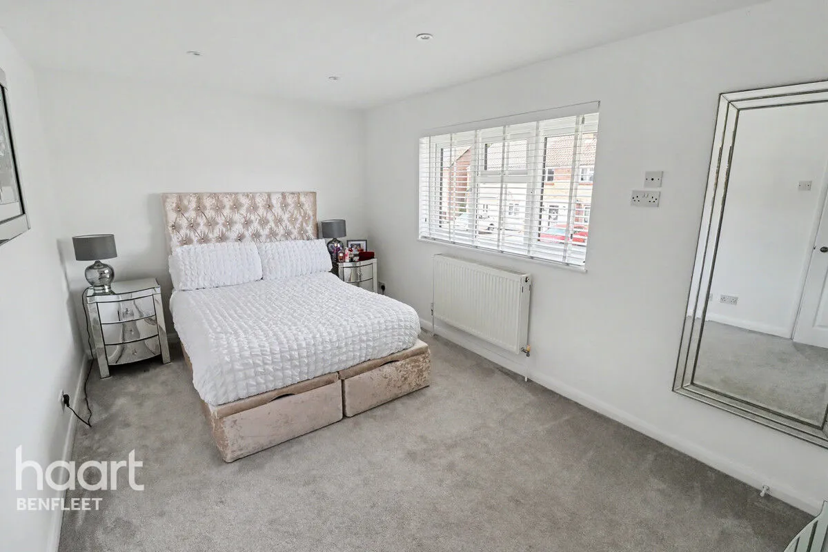 Queensmere, Benfleet, SS7, photo 8