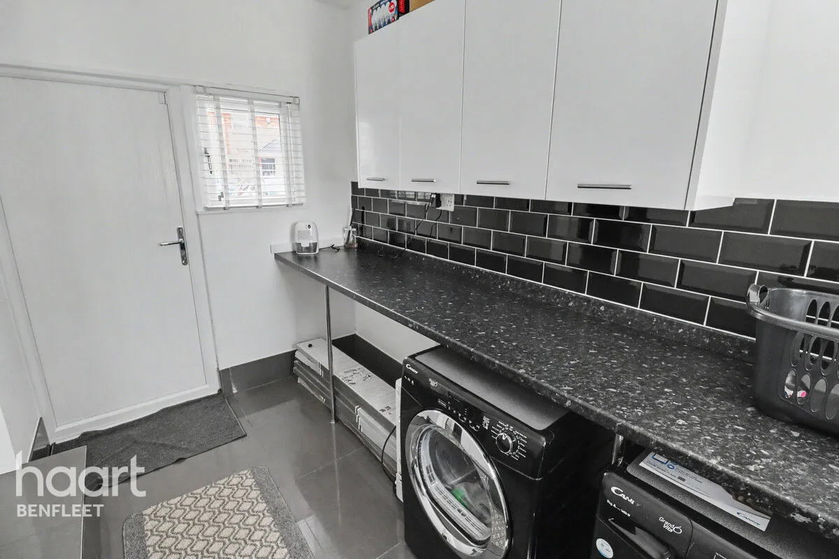Queensmere, Benfleet, SS7, photo 7