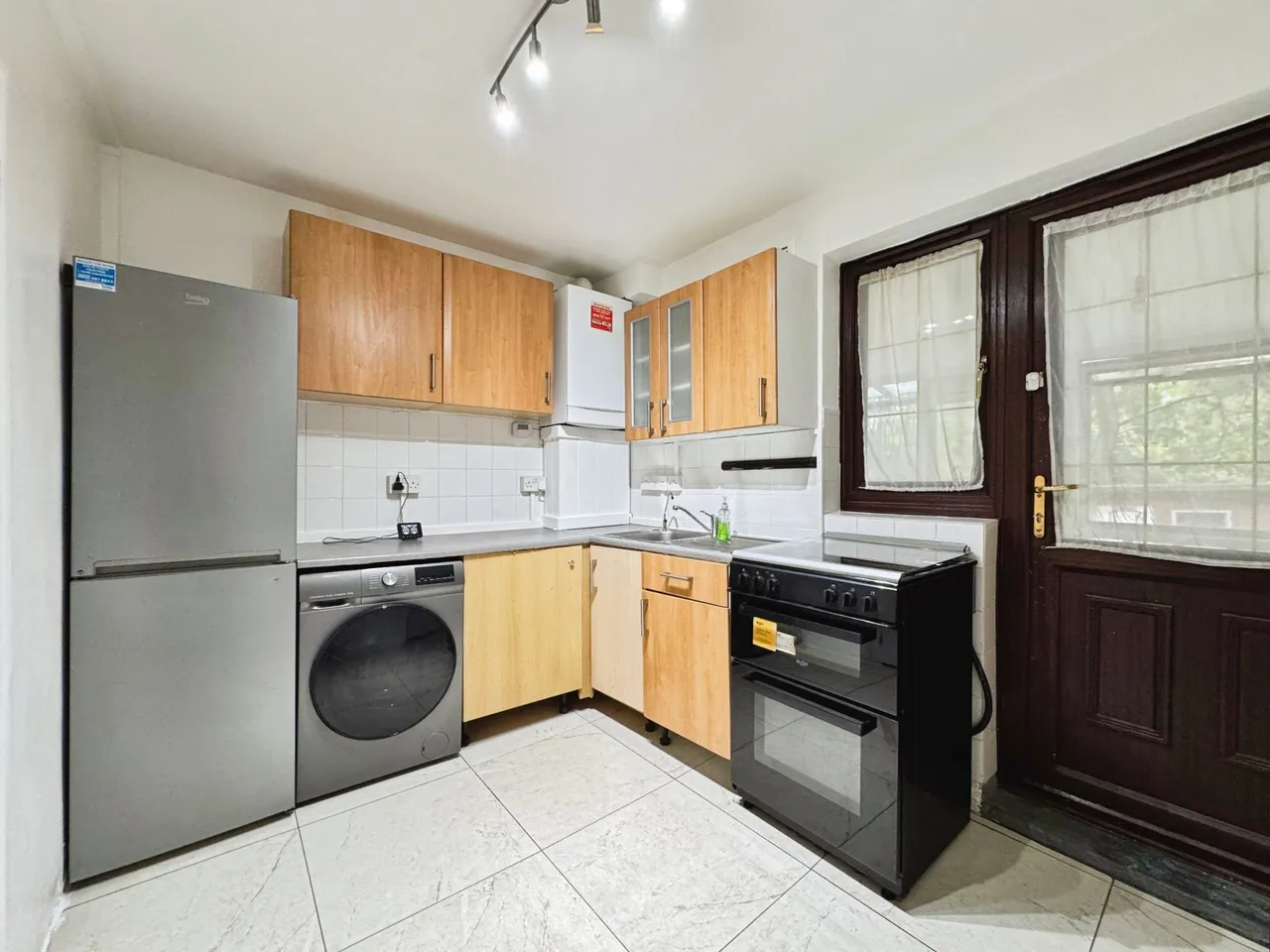 Fortescue Road, Edgware, HA8, photo 3