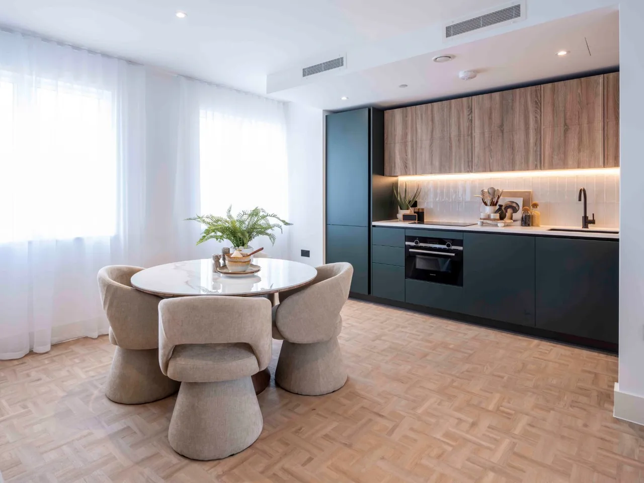 1 bed house for sale, Clapham Junction Approach, London, SW11