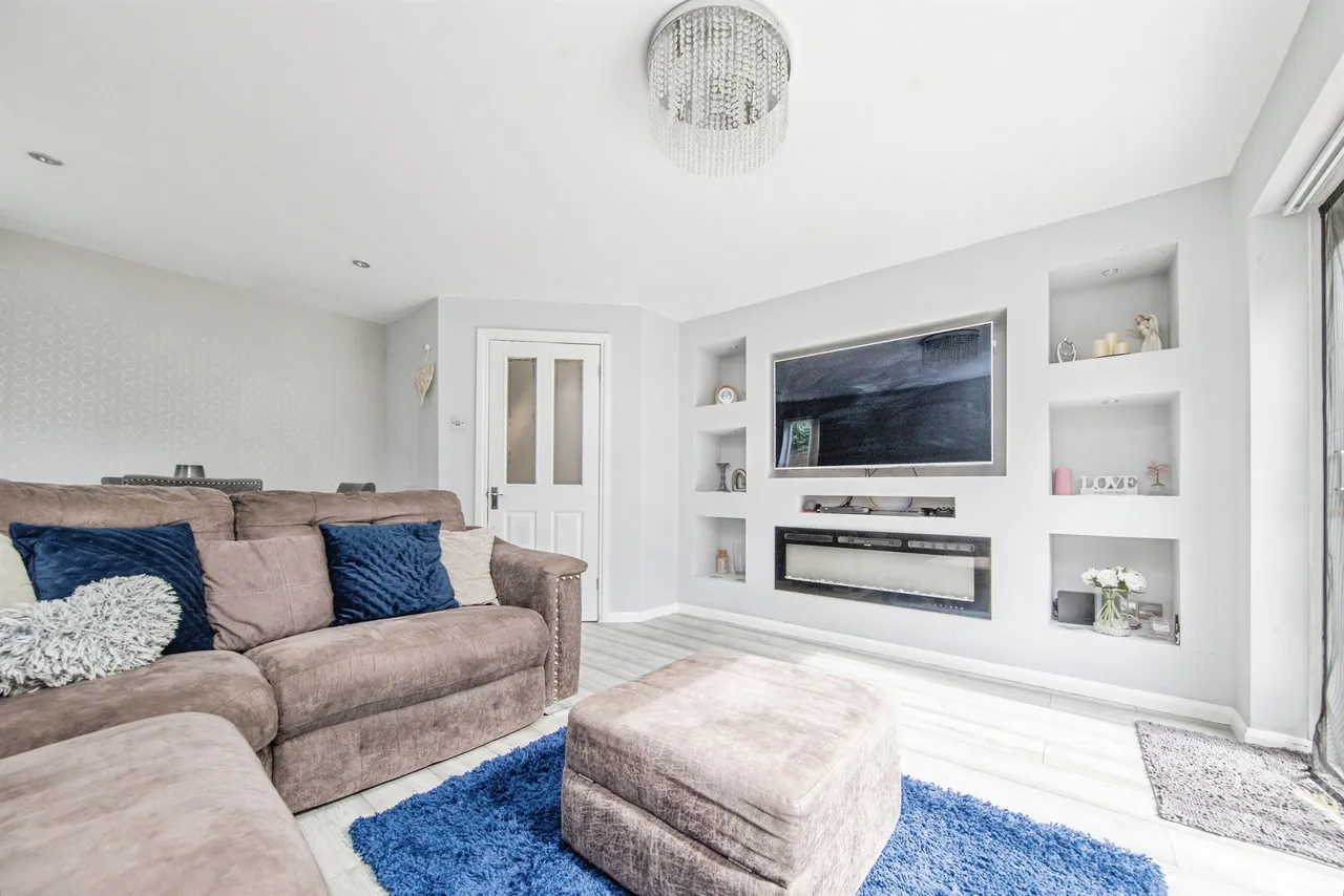 Ladbrook Drive, Colchester, photo 4
