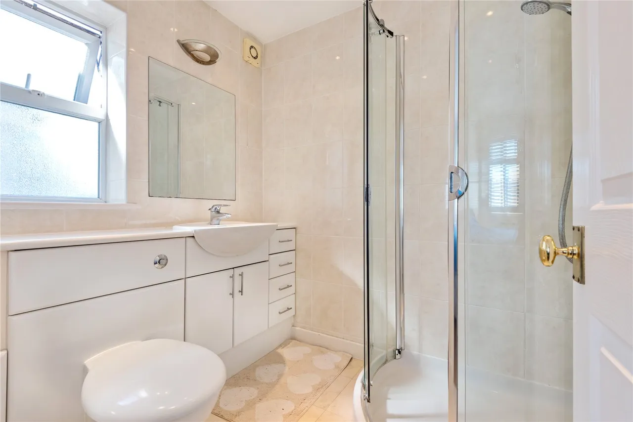 Garside Close, Hampton, London, TW12 3AN, photo 12