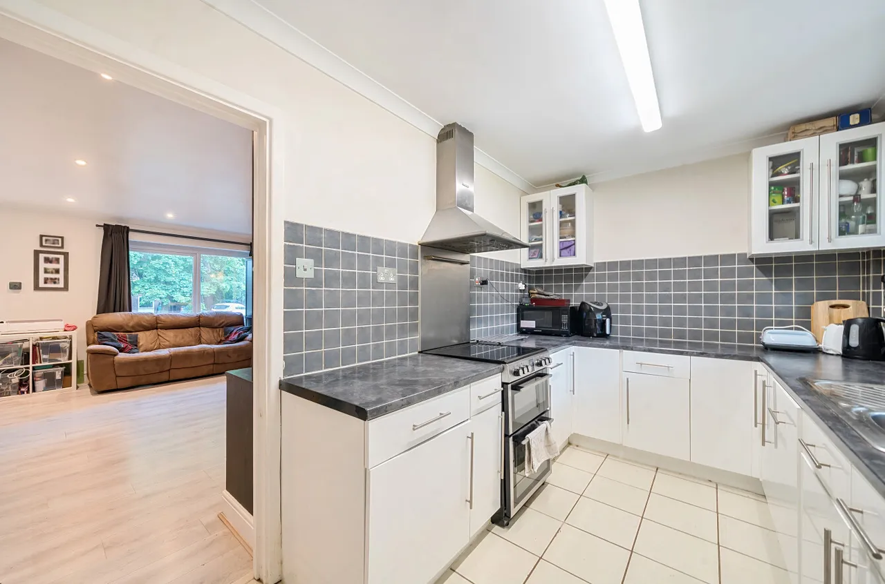 Dawsmere Close, Camberley, Surrey, GU15 1SH, photo 2