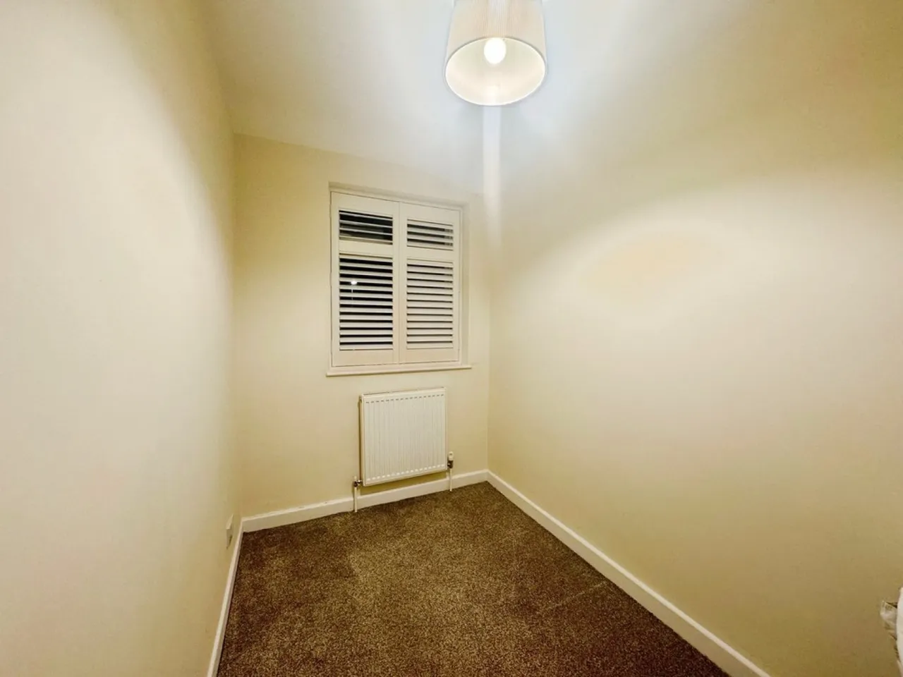 Ruthin Avenue, Middleton, Greater Manchester, photo 10