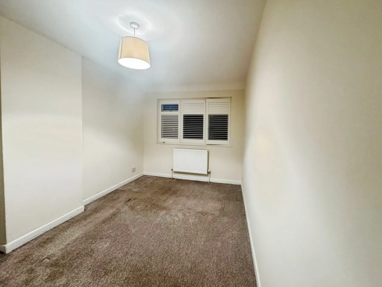 Ruthin Avenue, Middleton, Greater Manchester, photo 9