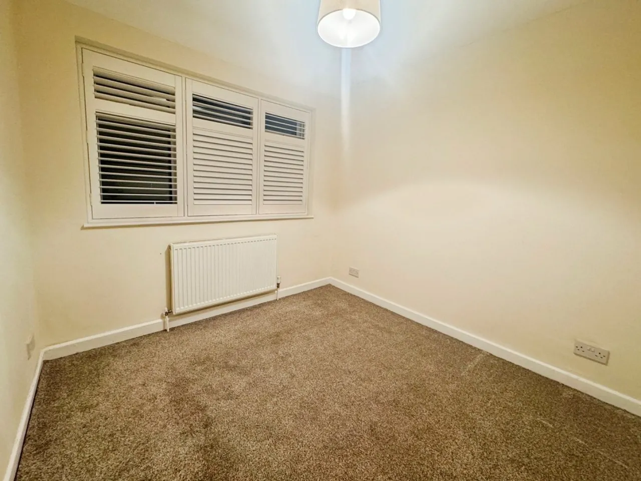 Ruthin Avenue, Middleton, Greater Manchester, photo 8