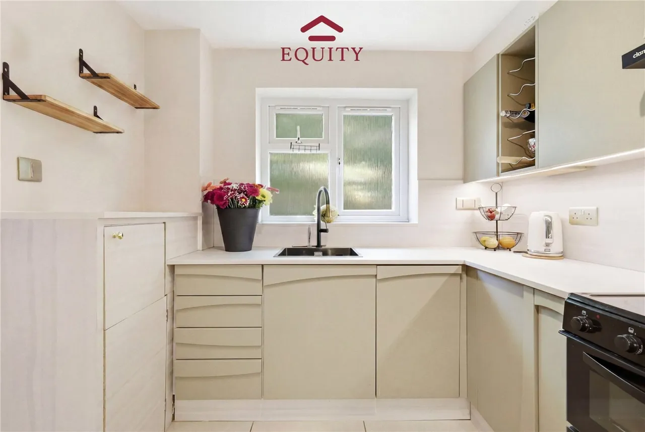 Crofton Way, photo 5