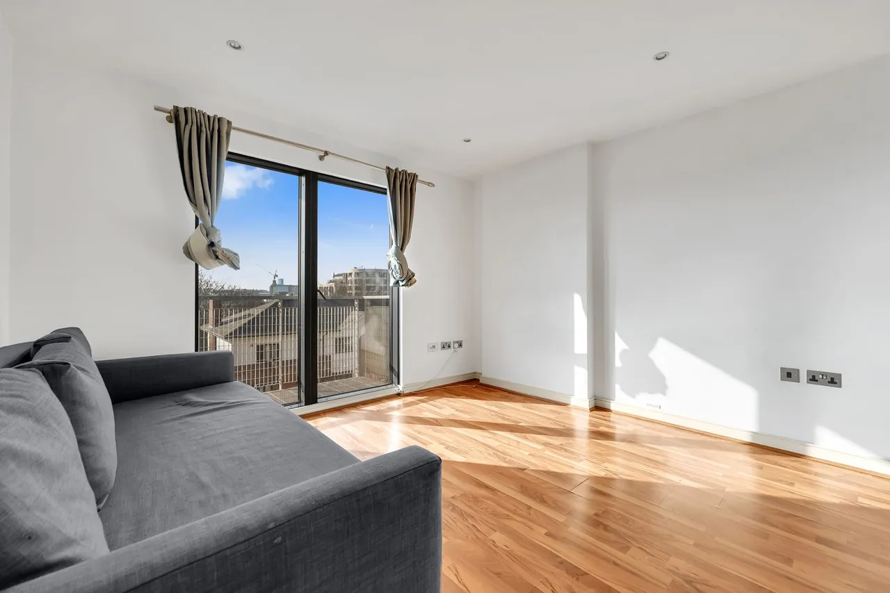 Flat 65, Kings Quarter Apartments, London, N1 0GL, photo 4