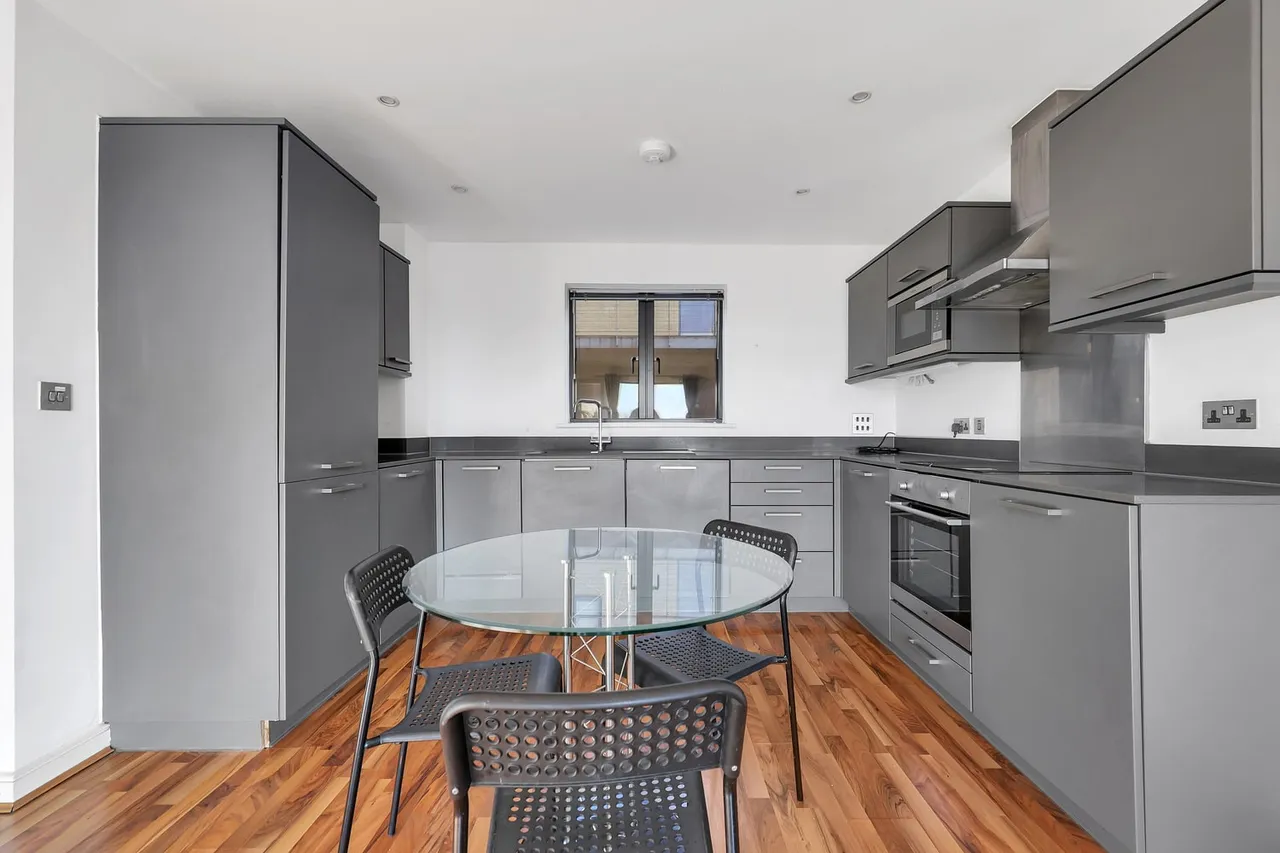 Flat 65, Kings Quarter Apartments, London, N1 0GL, photo 7