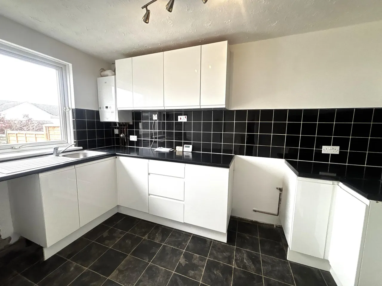 Prospect Walk, Saltash, PL12, photo 2