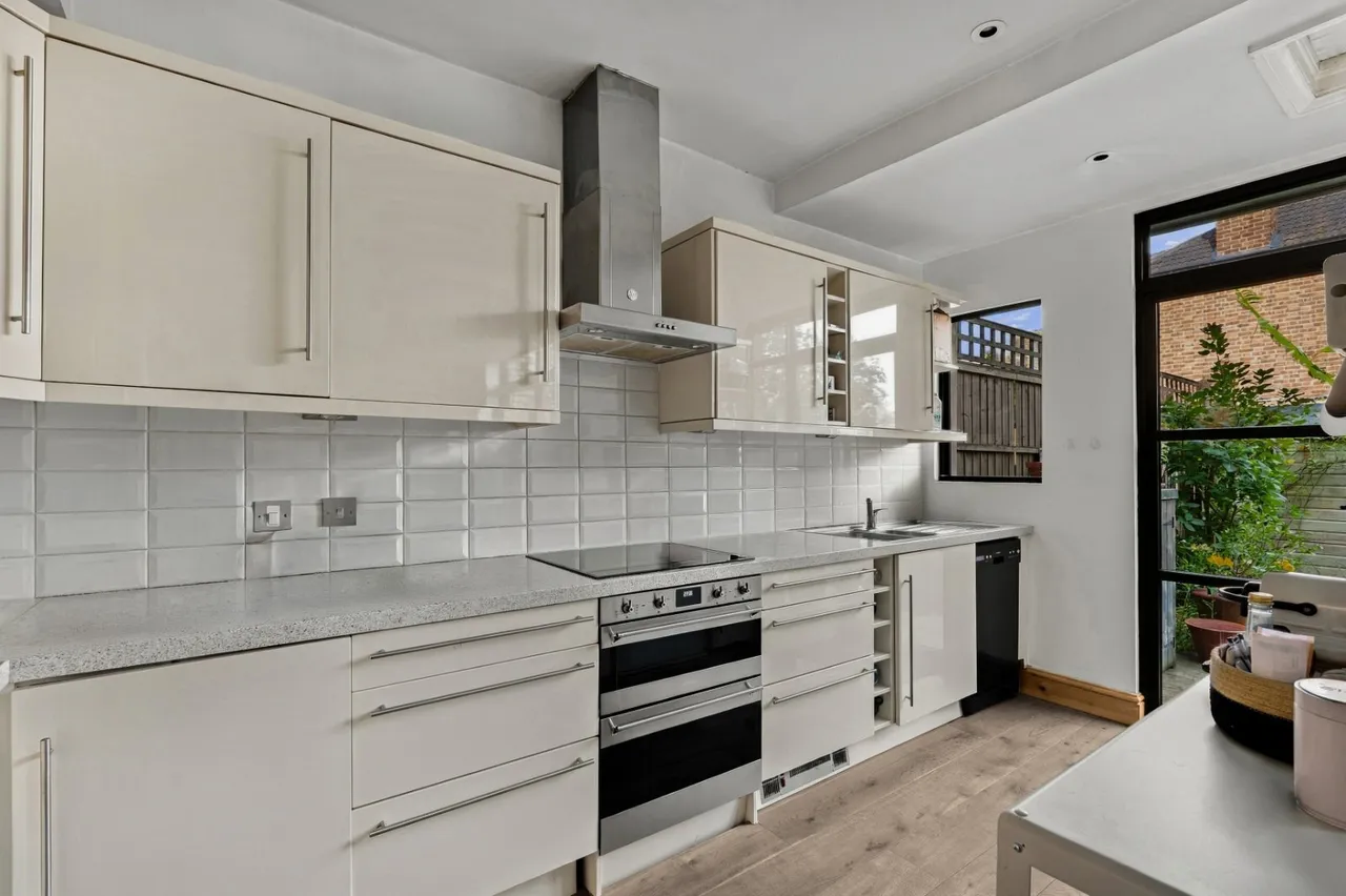 North Worple Way, Mortlake, SW14, photo 12