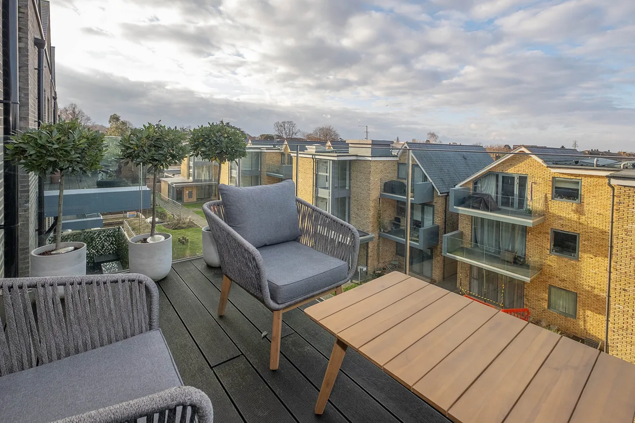 5 Antoinette Close, Kingston Upon Tha..., photo 9