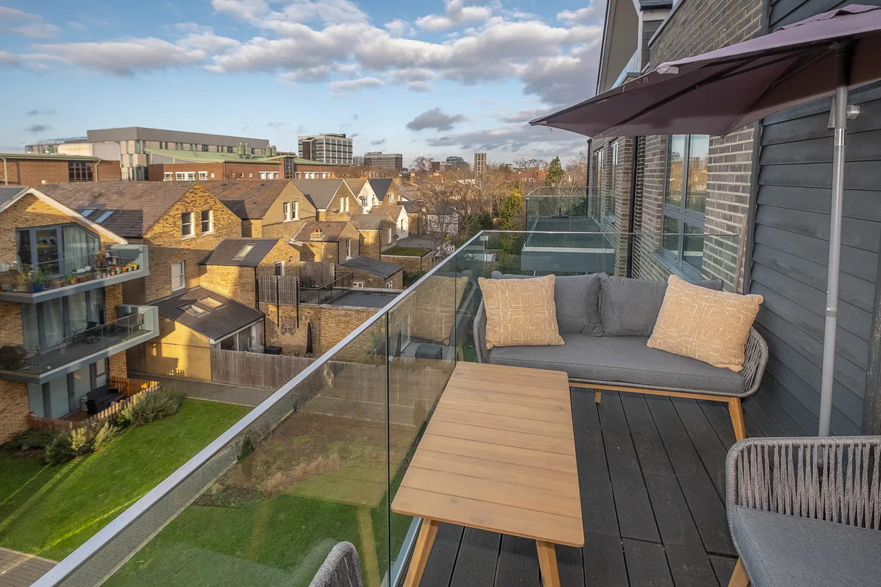 5 Antoinette Close, Kingston Upon Tha..., photo 8