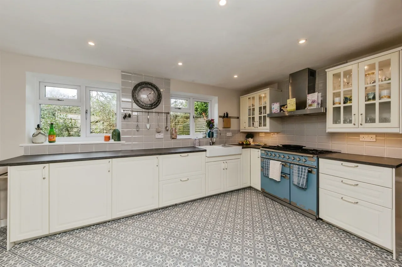 Farriers Way, Winsford, photo 7