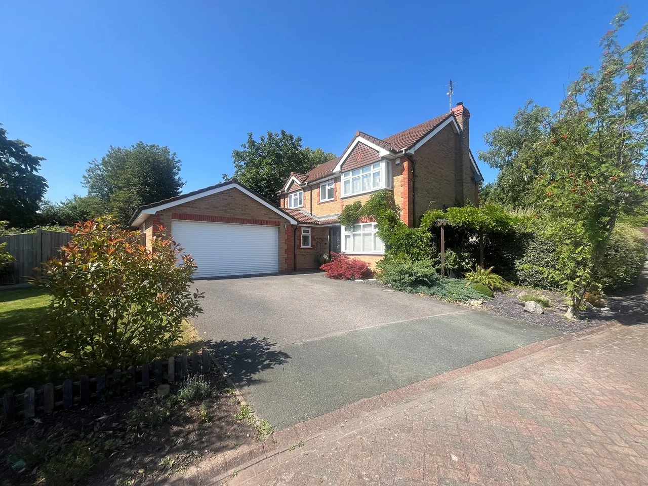 4 bed house for sale — Farriers Way, Winsford