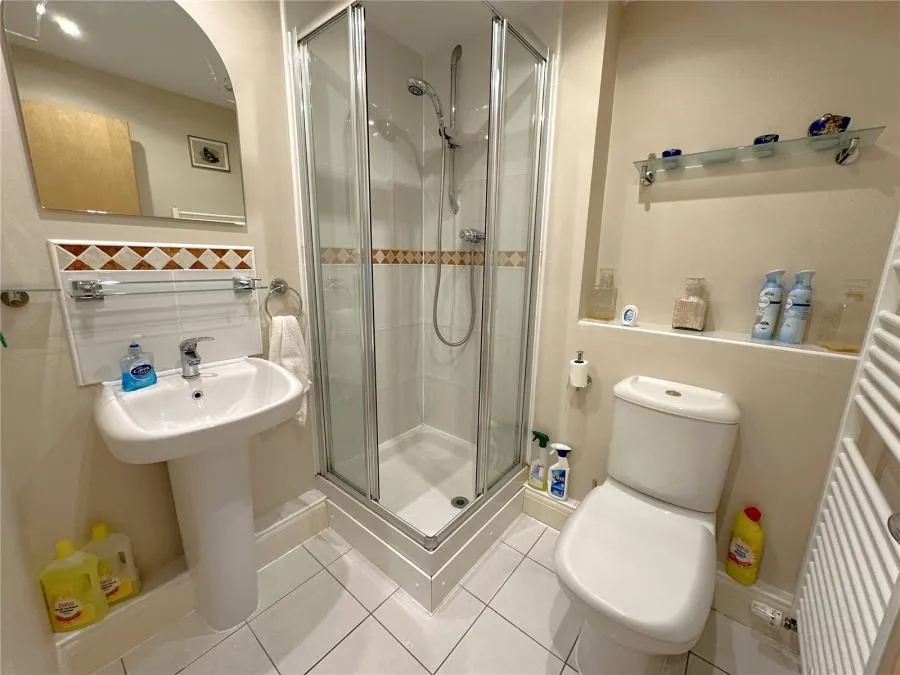 Dominica Court, Eastbourne, BN23, photo 7