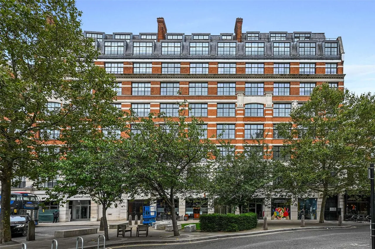 West Smithfield, London, EC1A, photo 10