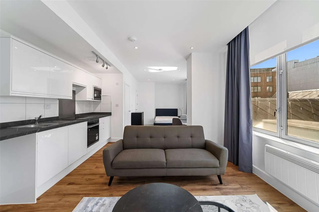 flat to rent, West Smithfield, London, EC1A