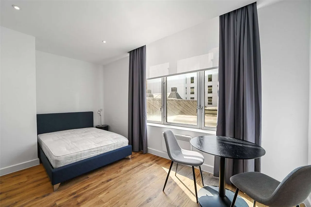 West Smithfield, London, EC1A, photo 7