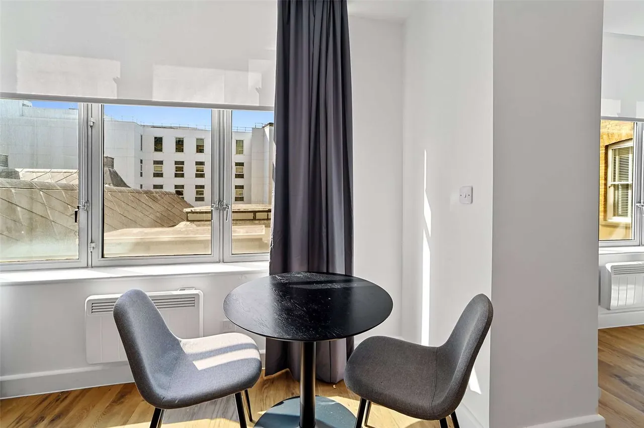 West Smithfield, London, EC1A, photo 12