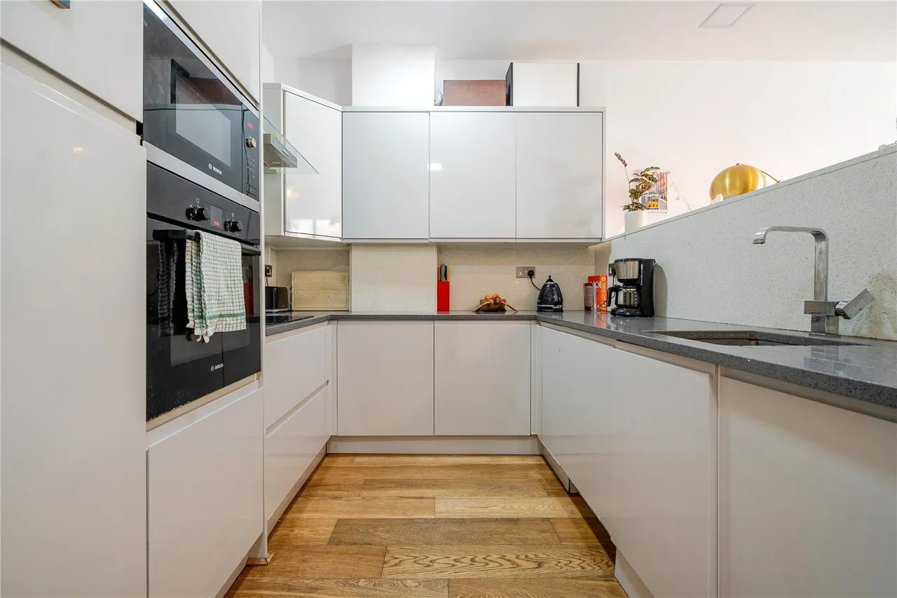 Nightingale Grove, SE13, photo 3