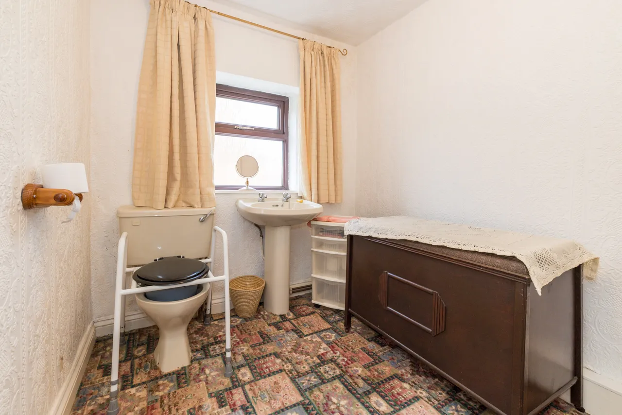 City Road, Wigan, WN5, photo 17