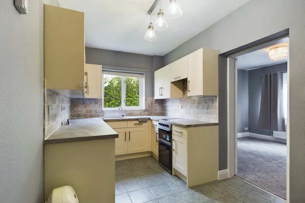 Helmside Court, Oxenholme, LA9, photo 7