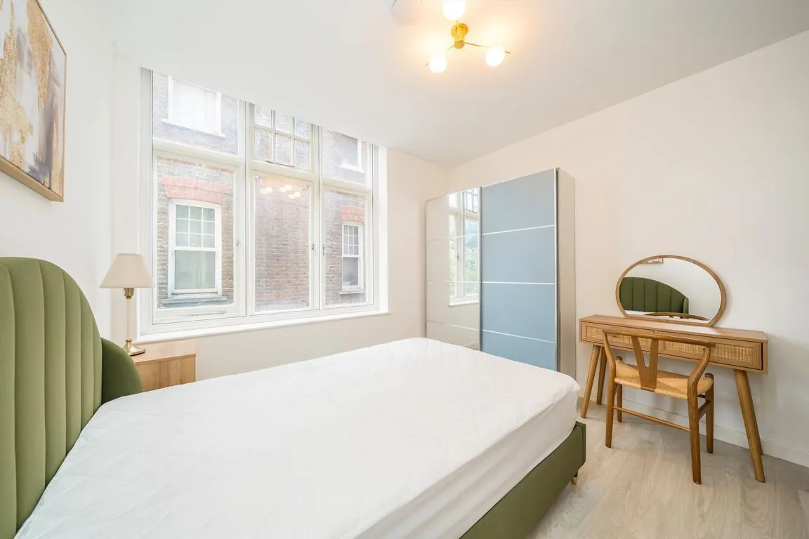 Three Pigeons House, W5, photo 6