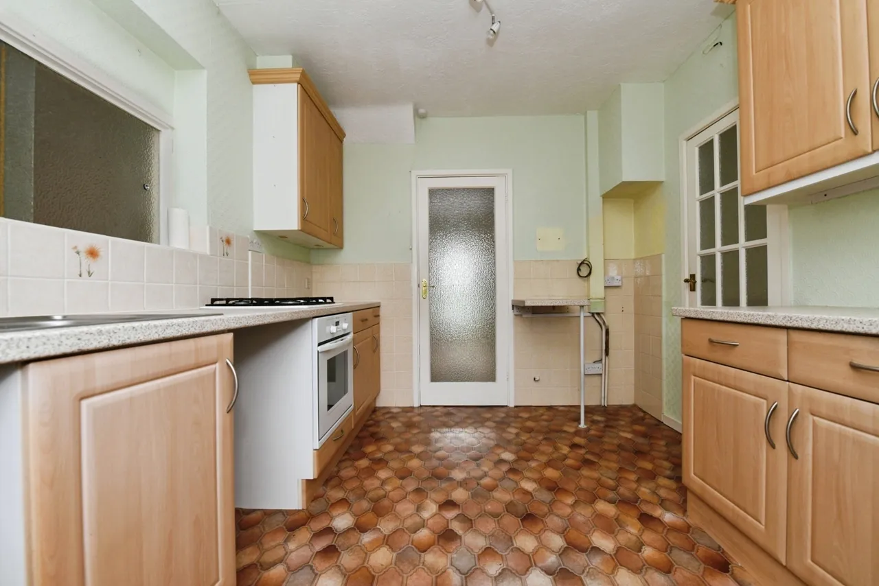 Chalfont Close, Leigh-on-Sea, Essex, SS9, photo 6