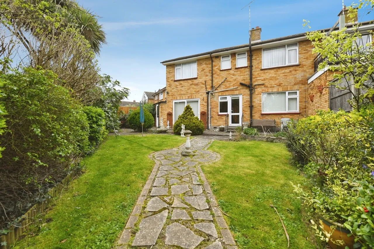 Chalfont Close, Leigh-on-Sea, Essex, SS9, photo 5