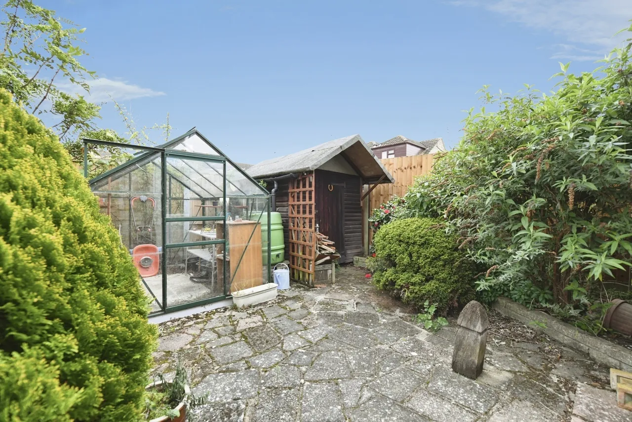 Chalfont Close, Leigh-on-Sea, Essex, SS9, photo 3