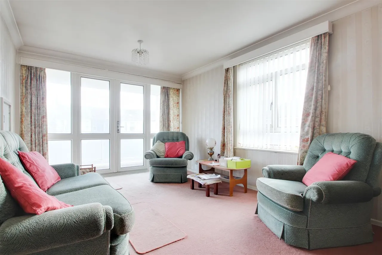 Westminster Court, Brighton Road, Worthing, photo 6