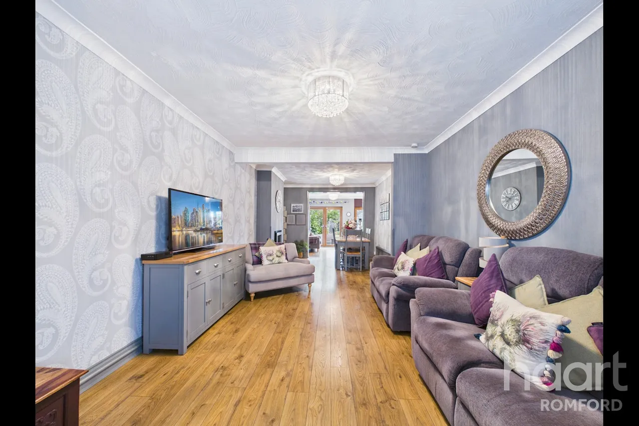 Hainault Road, Romford, RM5, photo 4